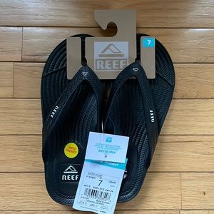 REEF Women’s Water Court Flip flops / sandals NEW NWT Size 7 Black